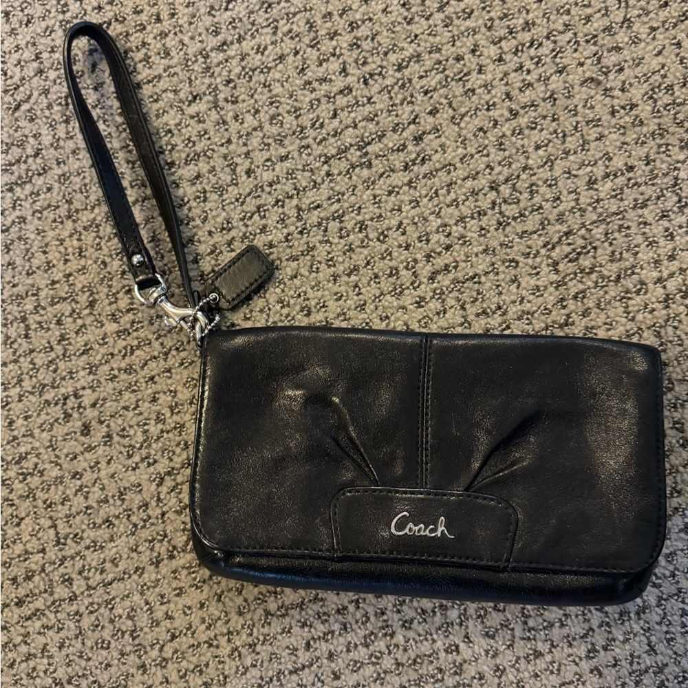 Coach Wristlet - Picture 2 of 6